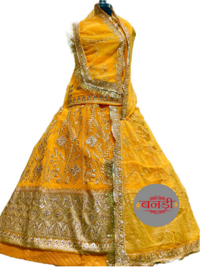 bindani poshak in yellow color with chapat zari work